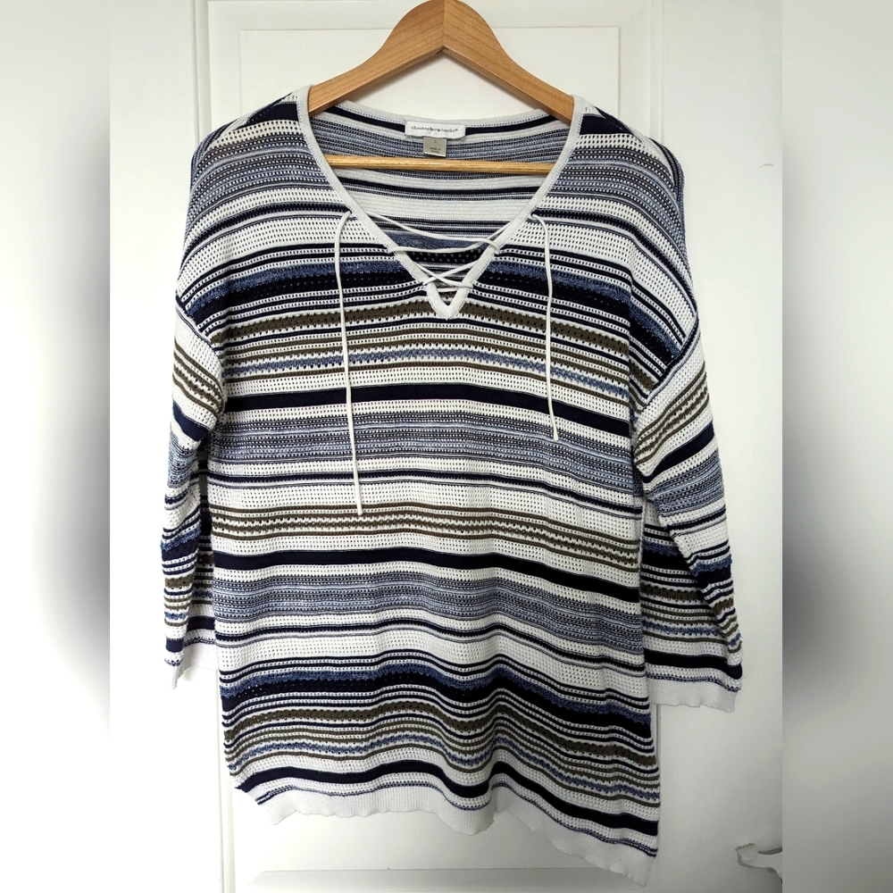 Crochet Style Tie Front 3/4 sleeve top